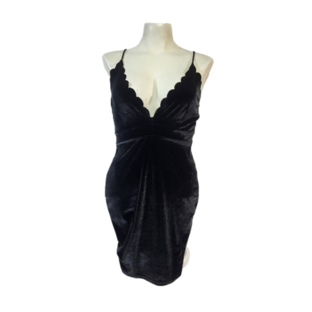 Boohoo Night Velvet Feel Black Dress